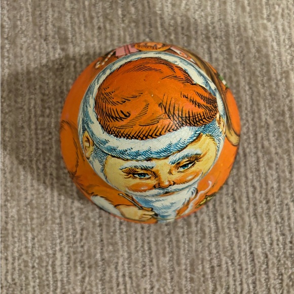 SOLDVintage 7” Santa tin 1980 Bristol Ware / Chein Industries, candy/tobacco tin - Picture 14 of 14